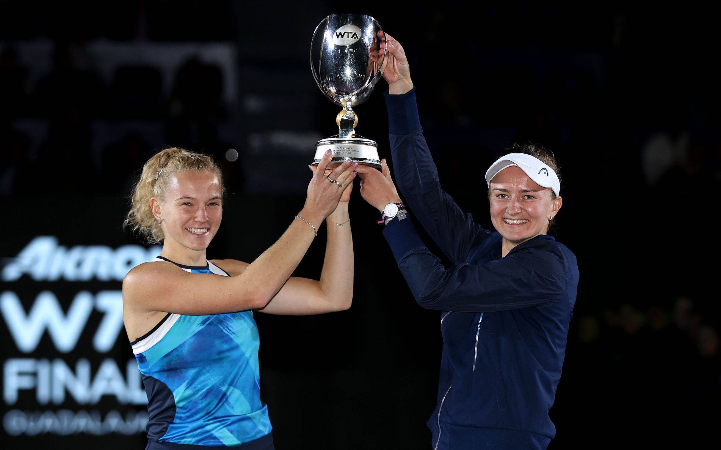 与竞争的 与竞争的