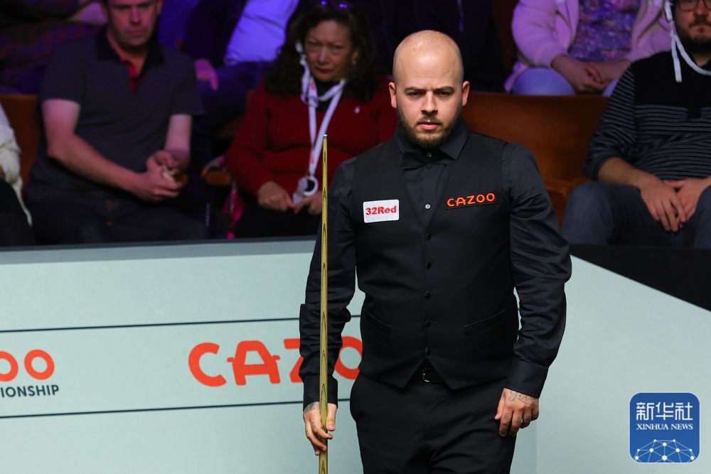 狄龙伸手试 狄龙伸手试